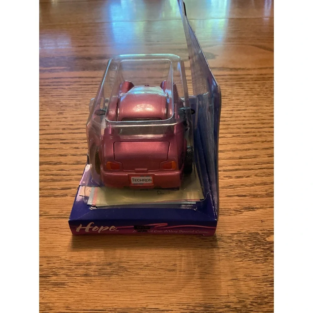 Chevron Cars Special Edition Hope Breast Cancer Awareness Pink Car 2001 NIB